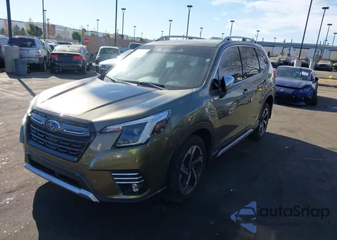 2023 Subaru Forester Touring z USA, uszkodzony, nr VIN JF2SKARC9PH510253